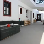 Vrachia & Hotel
