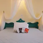 Hotel Vrachia & 2*