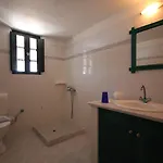 Ξενοδοχείο Vrachia & 2*