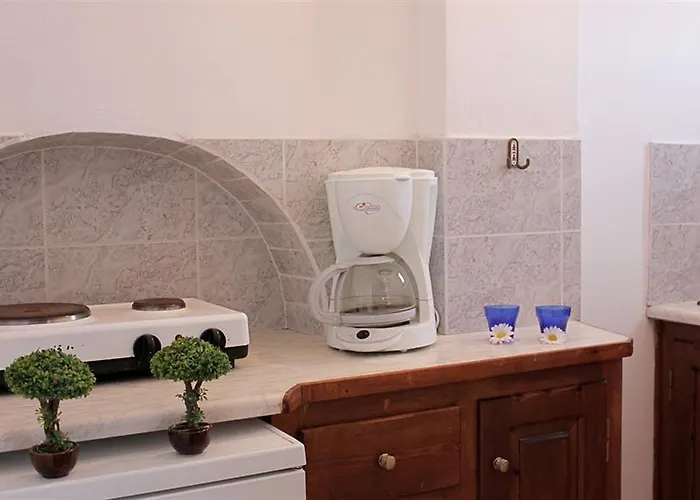 فندق Vrachia & 2*