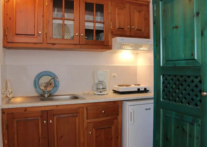 Vrachia & Szálloda 2*